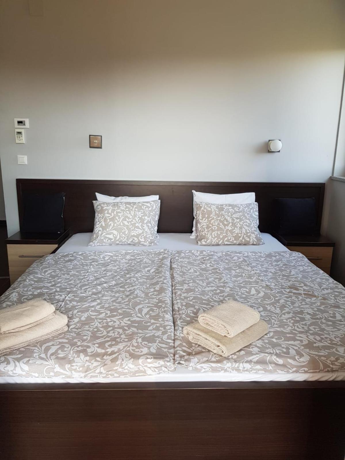 Sunset Apartments Zaton Bilik gambar