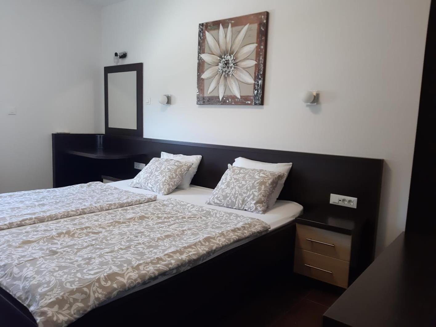 Sunset Apartments Zaton Bilik gambar