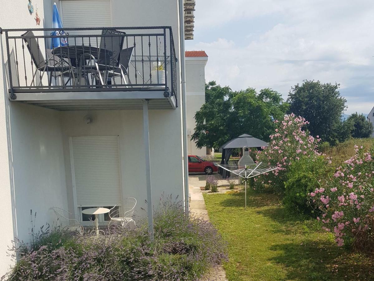 Sunset Apartments Zaton Luaran gambar